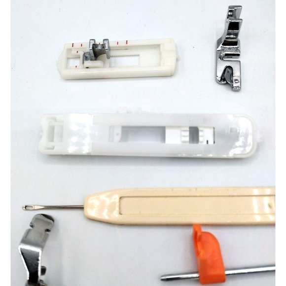 Sewing Machine Parts 9 Piece Lot Various Pieces For Repairs Brands Unknown - Picture 6 of 11